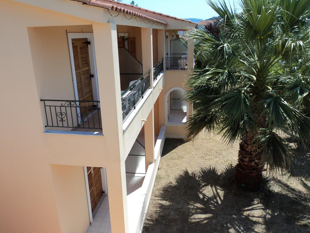 Aparthotel Faethon Karousadhes  Exteriér fotografie