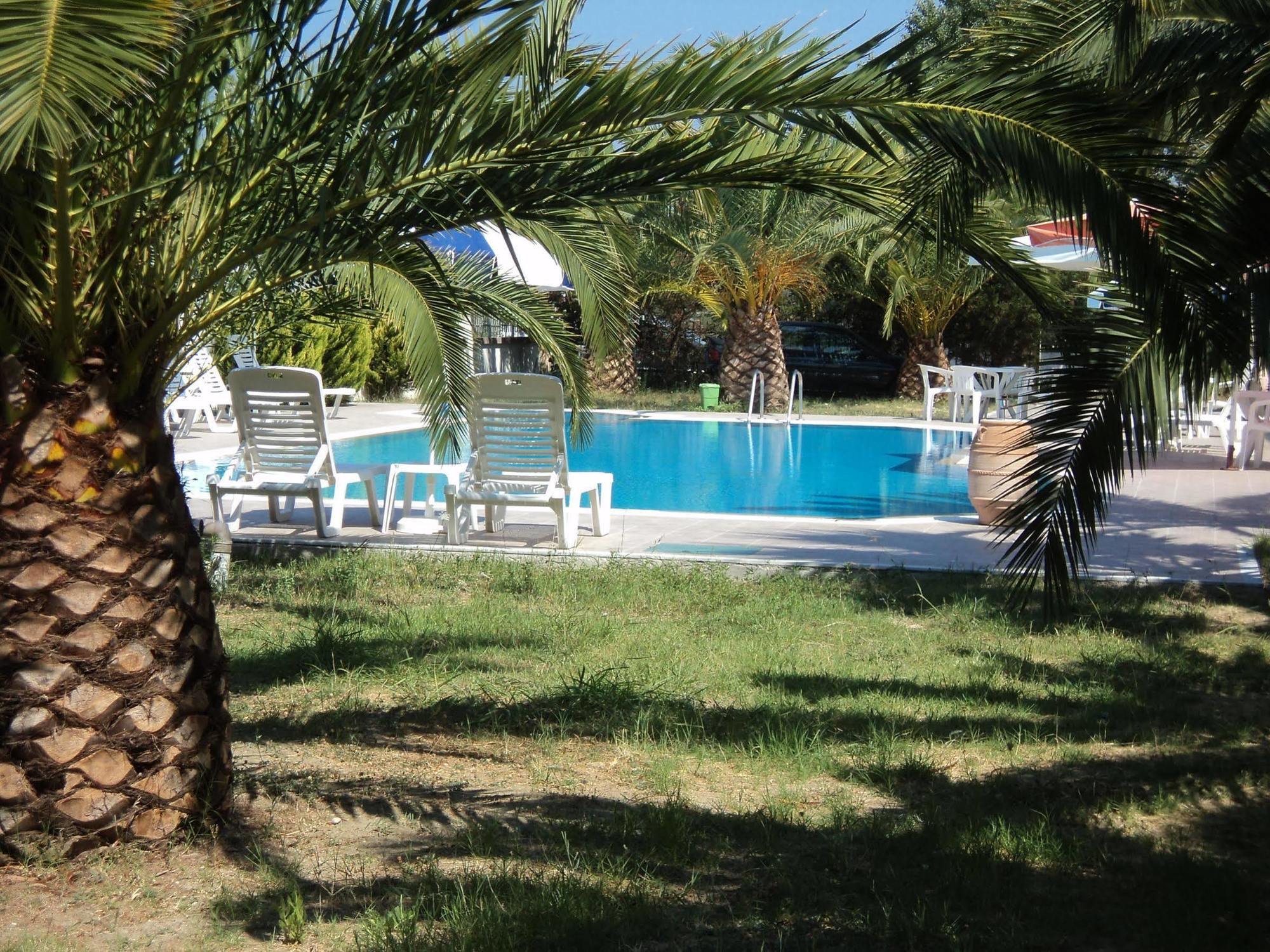 Aparthotel Faethon Karousadhes  Exteriér fotografie